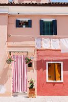Kleurrijk Venetië | Roze huis op Burano eiland Italië | Vrolijke vakantie sfeer wall art print