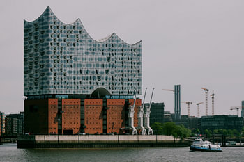 The Elphi in focus