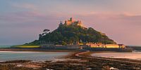 Zonsondergang bij St Michael's Mount, Cornwall, Engeland van Henk Meijer Photography thumbnail