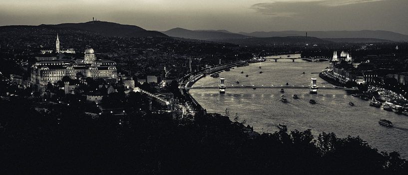 Panorama Budapest von Keserű Collective