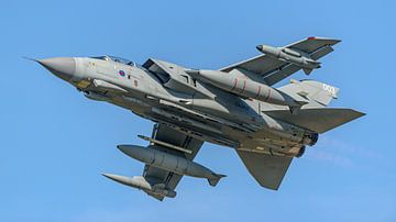 Take-off Royal Air Force Panavia Tornado.