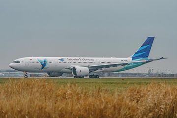Garuda Airbus A330-900neo (PK-GHE) vlak voor vertrek.