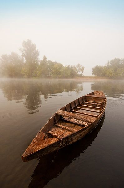 Boat on the Dordogne by Halma Fotografie