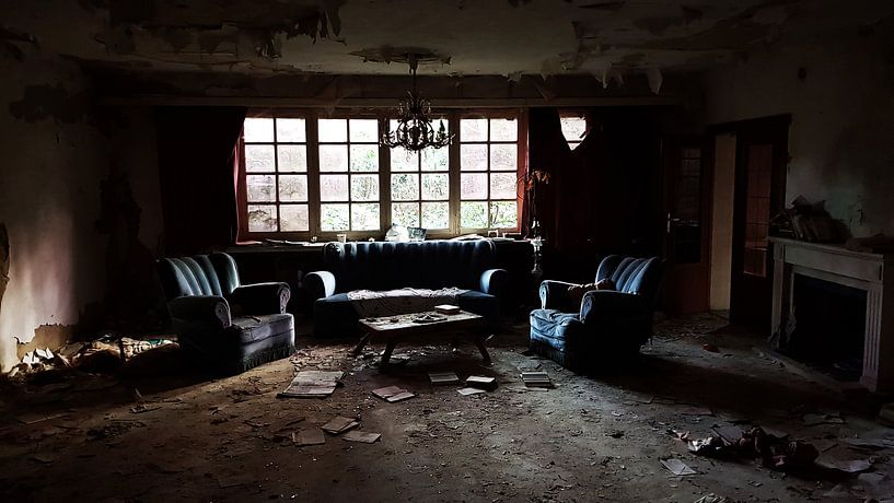 Maison Alexa Abandoned villa by Edou Hofstra