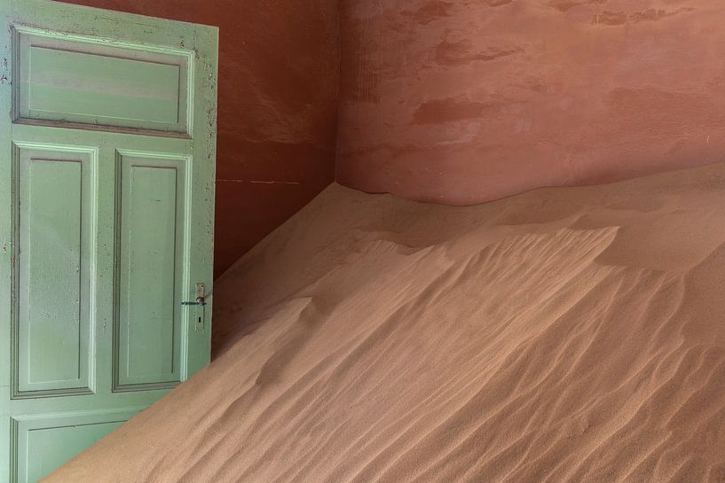 Kolmanskop IV von Sven Broeckx