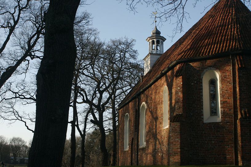zijkant kerk van Alfred Stenekes