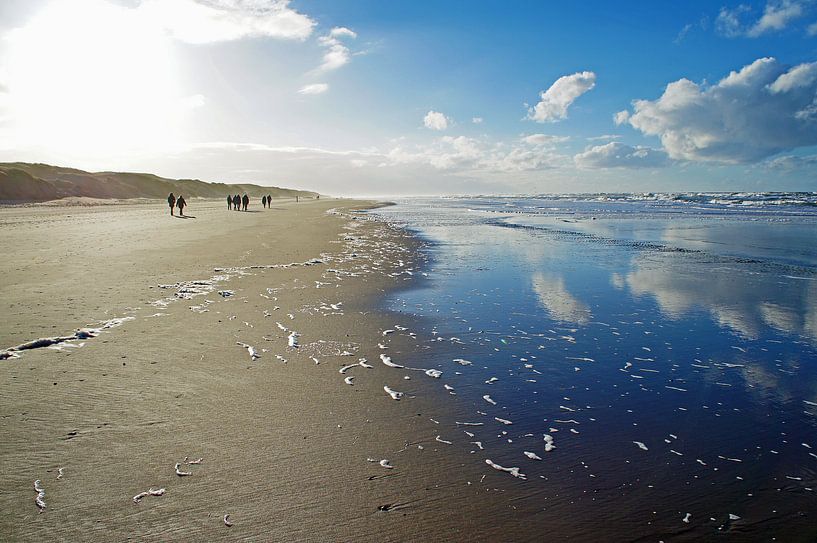 Winterse strandwandeling van Judith Cool