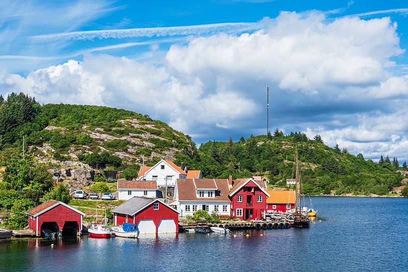 Blick auf das Dorf Farestad in Norwegen von Rico Ködder