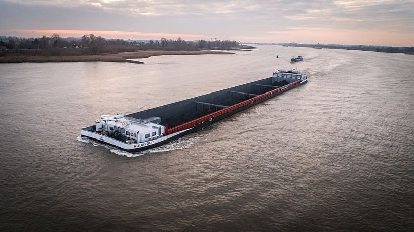 Motor freighter Aquapolis by Vincent van de Water