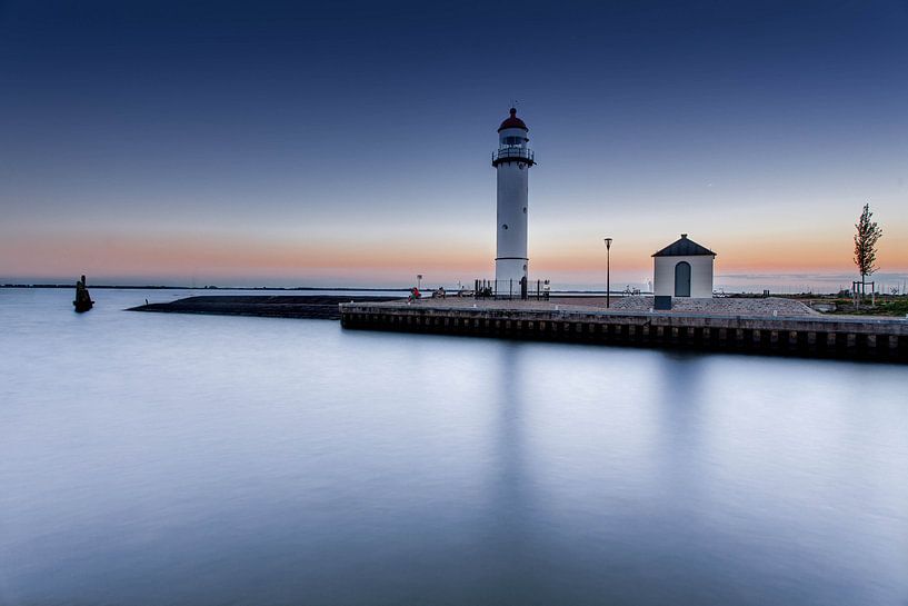 Zonsondergang in Hellevoetsluis van Tom Roeleveld