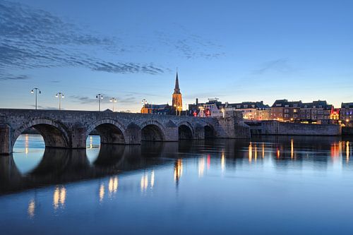 The Sint Servaasbrug in the blue hour - Beautiful Limburg