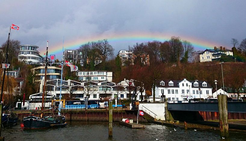 Ovelgönne  mit Regenbogen van Peter Norden