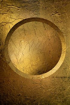 Runde Kugel in Gold. Minimalismus. 4