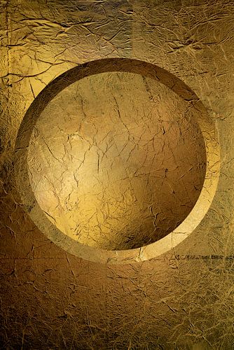 Ronde bal in goud. Minimalisme. 4