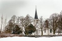 Het bekende witte kerkje van Heiloo, schitterend in het sneeuwlandschap