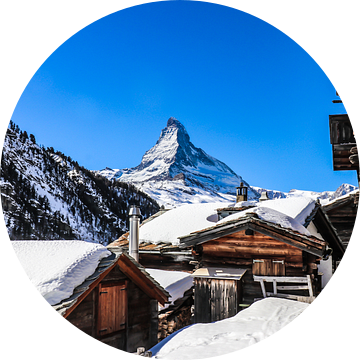 Zicht op de Matterhorn vanuit het bergdorp Ze Gassen, in Wallis, Zwitserland van Arthur Puls Photography