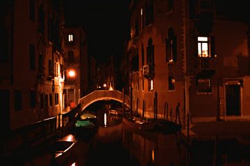 VENICE Stadslandschap - nachtdroom in Venetië van Bernd Hoyen
