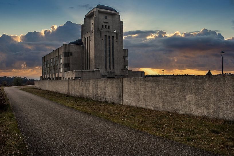 Building A of Radio Kootwijk by peterheinspictures