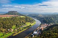 Uitzicht over de Elbe naar Saksisch Zwitserland van Rico Ködder thumbnail