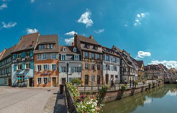 La Petite Venise, Vakwerk huizen, Quai de la Poissonnerie, Colmar, Alsace, Frankrijk van Rene van der Meer