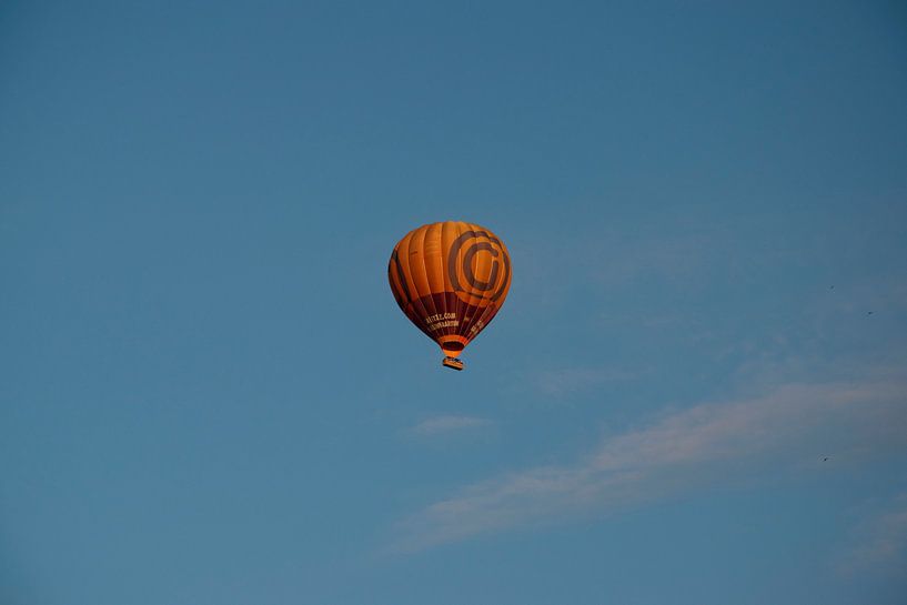 hot air balloon by Sanne Van der avoird