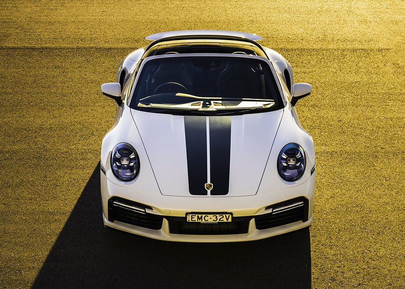 porsche 911 turbo cabriolet van Ma Chan