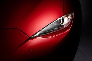 Mazda MX-5 ND headlight design by Thomas Boudewijn