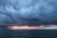 Onweer met Bliksem boven het Water van Brian Morgan thumbnail