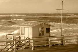 Beach house on the North Sea coast by Matthias Stolt