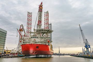 Seaway Ventus installatieschip. van Jaap van den Berg