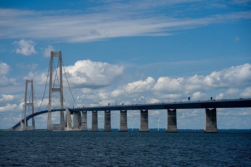Stille unter der Storebælts-Brücke von Gerry van Roosmalen