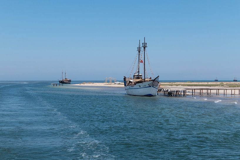Pirate boats by Bernardine de Laat