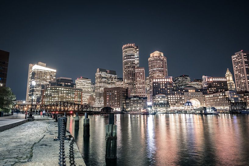 Boston by Hello Pompoyo