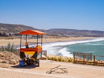 Refreshing orange juice on the coast in Morocco