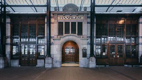 Haarlem: Station perron 3 restaurant van OK-ART