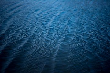 Small waves by the sea by Anne van den Hoogen