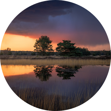 Onweersbui met Zonsondergang Regte Heide van Zwoele Plaatjes