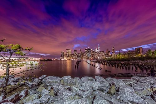 SKYLINE van MANHATTAN zonsondergang boven New York City 