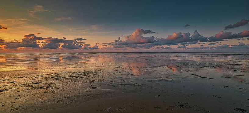Clouds in the Wadden Sea by peterheinspictures