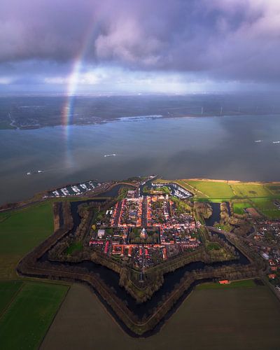 Regenboog boven Willemstad