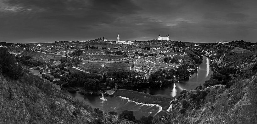 Toledo bei Nacht von Frank Herrmann