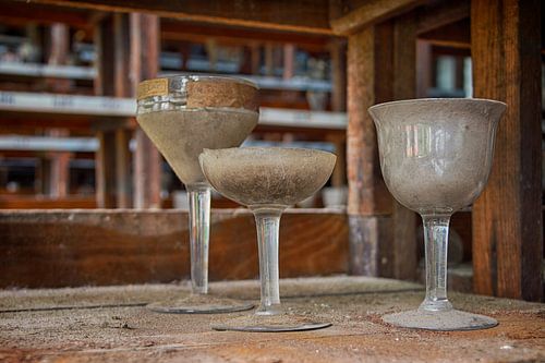 Urbex: Stilleven glazen