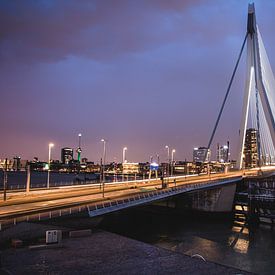City of Rotterdam: Erasmusburg by light van Johan Veenstra
