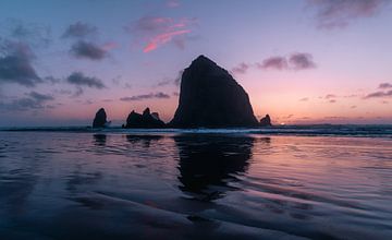 Haystack Rock Cannon Beach by swc07