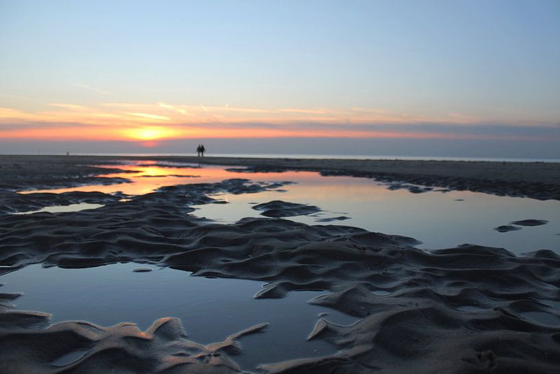 Love at sunset by geen poeha