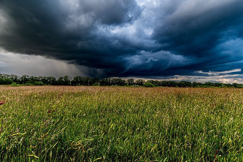 Clouds above the Empese and Tondensehei by Bas Barink