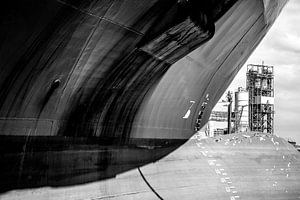 Schiffe im Hafen von Amsterdam entladen für die Reise.