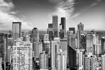 Blick über die Wolkenkratzer von Seattle Downtown | Monochrom
