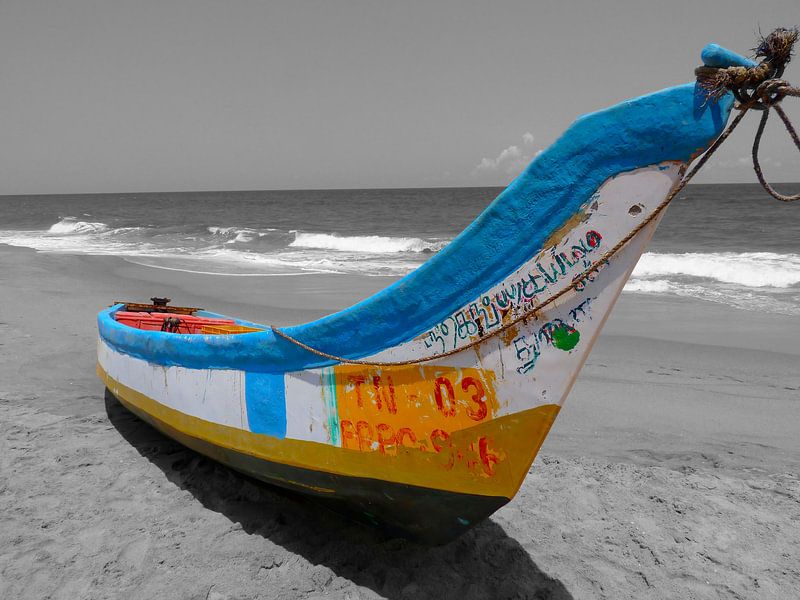 The boat by Roberto Moro