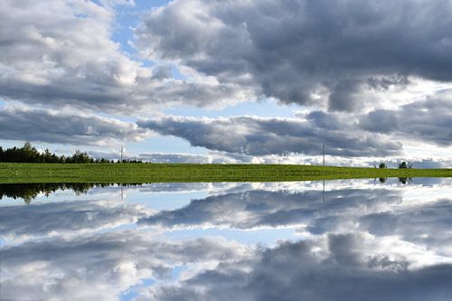 Wolken in een zomerhemel